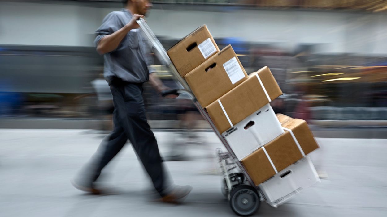 Shipping and Receiving at the Beckman Institute at the University of Illinois at Urbana-Champaign.